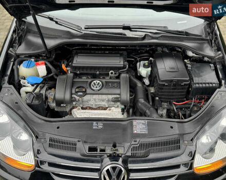 Чорний Фольксваген Гольф, об'ємом двигуна 1.4 л та пробігом 270 тис. км за 5700 $, фото 52 на Automoto.ua