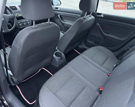 Черный Фольксваген Гольф, объемом двигателя 1.4 л и пробегом 231 тыс. км за 6700 $, фото 41 на Automoto.ua