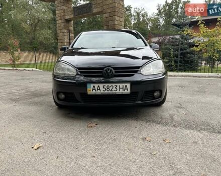 Черный Фольксваген Гольф, объемом двигателя 1.6 л и пробегом 196 тыс. км за 7000 $, фото 13 на Automoto.ua
