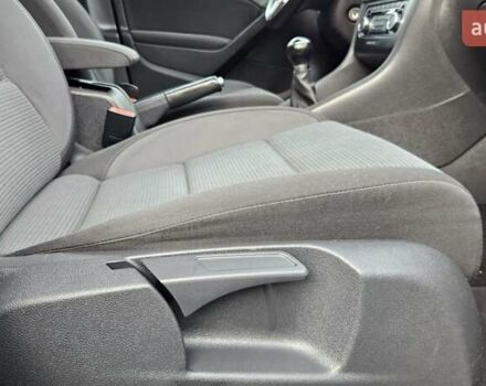 Черный Фольксваген Гольф, объемом двигателя 1.39 л и пробегом 197 тыс. км за 7350 $, фото 47 на Automoto.ua