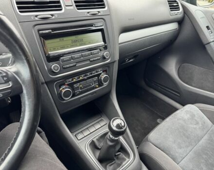 Черный Фольксваген Гольф, объемом двигателя 1.4 л и пробегом 168 тыс. км за 6850 $, фото 18 на Automoto.ua