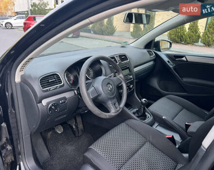 Фольксваген Гольф 2009 в Хмельницком на Automoto.ua Черный Фольксваген Гольф, объемом двигателя 1.4 л и пробегом 207 тыс. км за 7499 $, фото 33 на Automoto.ua