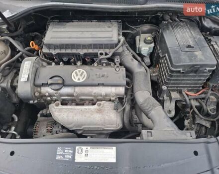Чорний Фольксваген Гольф, об'ємом двигуна 1.39 л та пробігом 209 тис. км за 7400 $, фото 26 на Automoto.ua