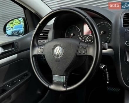 Чорний Фольксваген Гольф, об'ємом двигуна 1.4 л та пробігом 223 тис. км за 6700 $, фото 14 на Automoto.ua