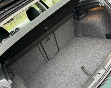 Черный Фольксваген Гольф, объемом двигателя 1.39 л и пробегом 251 тыс. км за 8400 $, фото 31 на Automoto.ua