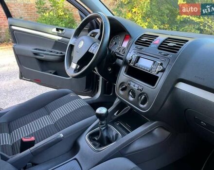 Чорний Фольксваген Гольф, об'ємом двигуна 1.4 л та пробігом 177 тис. км за 6999 $, фото 20 на Automoto.ua