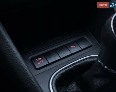 Чорний Фольксваген Гольф, об'ємом двигуна 1.39 л та пробігом 196 тис. км за 7100 $, фото 36 на Automoto.ua