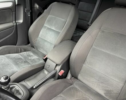 Черный Фольксваген Гольф, объемом двигателя 1.4 л и пробегом 168 тыс. км за 6850 $, фото 19 на Automoto.ua