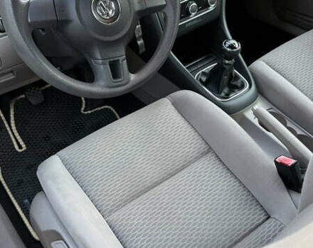 Чорний Фольксваген Гольф, об'ємом двигуна 1.6 л та пробігом 228 тис. км за 7200 $, фото 19 на Automoto.ua