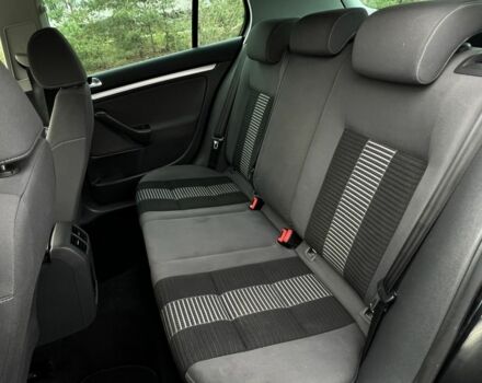 Черный Фольксваген Гольф, объемом двигателя 1.6 л и пробегом 167 тыс. км за 6999 $, фото 16 на Automoto.ua