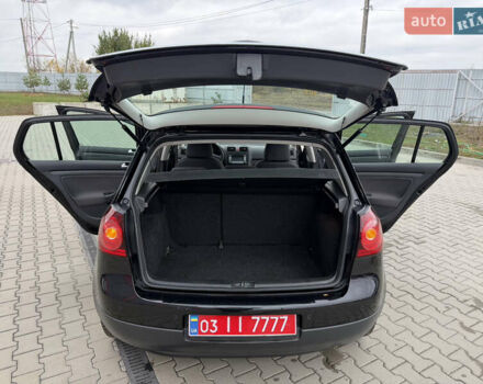 Черный Фольксваген Гольф, объемом двигателя 1.6 л и пробегом 189 тыс. км за 6650 $, фото 40 на Automoto.ua