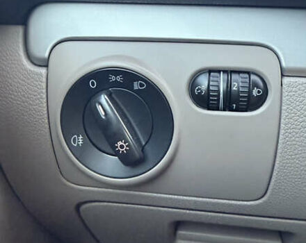 Чорний Фольксваген Гольф, об'ємом двигуна 1.6 л та пробігом 228 тис. км за 7200 $, фото 17 на Automoto.ua