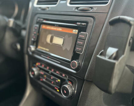 Чорний Фольксваген Гольф, об'ємом двигуна 1.39 л та пробігом 180 тис. км за 7200 $, фото 3 на Automoto.ua