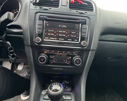 Черный Фольксваген Гольф, объемом двигателя 1.39 л и пробегом 235 тыс. км за 6999 $, фото 21 на Automoto.ua