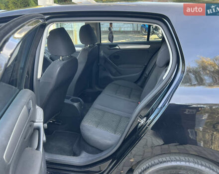 Черный Фольксваген Гольф, объемом двигателя 1.39 л и пробегом 232 тыс. км за 6900 $, фото 9 на Automoto.ua