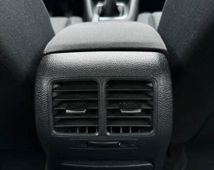 Черный Фольксваген Гольф, объемом двигателя 1.6 л и пробегом 198 тыс. км за 7950 $, фото 109 на Automoto.ua