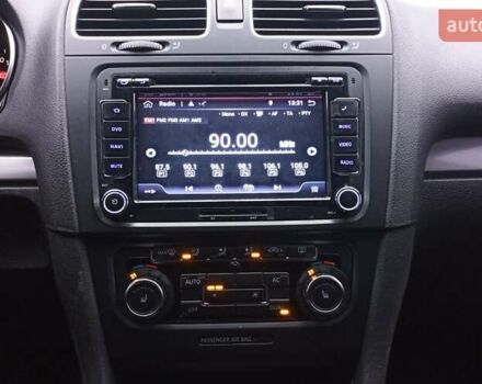 Черный Фольксваген Гольф, объемом двигателя 1.6 л и пробегом 214 тыс. км за 8200 $, фото 11 на Automoto.ua