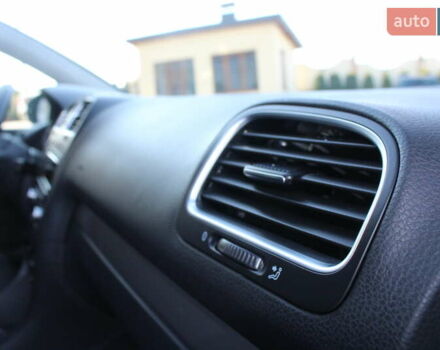 Черный Фольксваген Гольф, объемом двигателя 1.6 л и пробегом 210 тыс. км за 7390 $, фото 72 на Automoto.ua