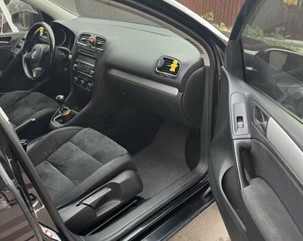 Черный Фольксваген Гольф, объемом двигателя 1.39 л и пробегом 239 тыс. км за 6800 $, фото 12 на Automoto.ua