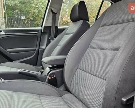 Черный Фольксваген Гольф, объемом двигателя 1.39 л и пробегом 197 тыс. км за 7350 $, фото 72 на Automoto.ua