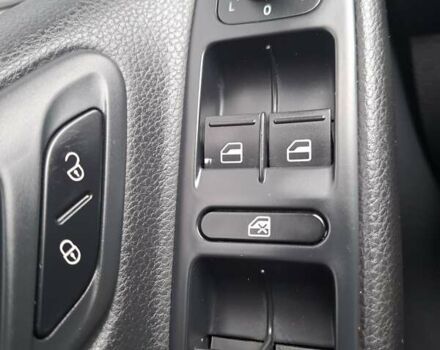 Чорний Фольксваген Гольф, об'ємом двигуна 1.39 л та пробігом 209 тис. км за 7400 $, фото 14 на Automoto.ua