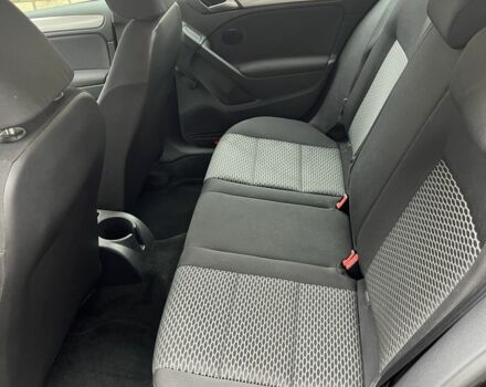 Фольксваген Гольф 2009 в Харькове на Automoto.ua Черный Фольксваген Гольф, объемом двигателя 1.4 л и пробегом 147 тыс. км за 7000 $, фото 5 на Automoto.ua