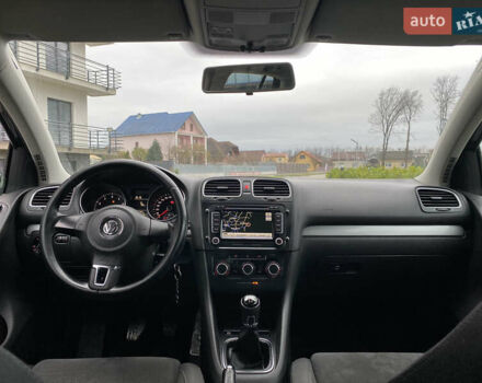 Черный Фольксваген Гольф, объемом двигателя 1.39 л и пробегом 190 тыс. км за 7200 $, фото 25 на Automoto.ua