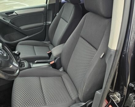 Чорний Фольксваген Гольф, об'ємом двигуна 1.6 л та пробігом 215 тис. км за 7900 $, фото 16 на Automoto.ua