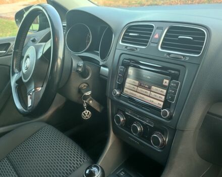 Черный Фольксваген Гольф, объемом двигателя 1.4 л и пробегом 217 тыс. км за 6700 $, фото 21 на Automoto.ua