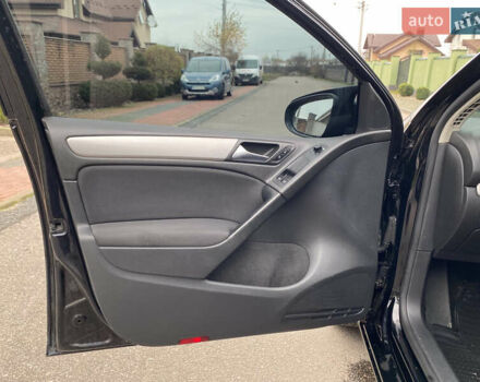 Черный Фольксваген Гольф, объемом двигателя 1.4 л и пробегом 242 тыс. км за 5699 $, фото 22 на Automoto.ua