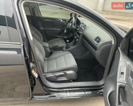 Фольксваген Гольф 2009 в Теофиполь на Automoto.ua Черный Фольксваген Гольф, объемом двигателя 1.39 л и пробегом 264 тыс. км за 5999 $, фото 7 на Automoto.ua