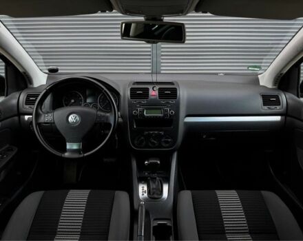 Чорний Фольксваген Гольф, об'ємом двигуна 1.4 л та пробігом 223 тис. км за 6700 $, фото 12 на Automoto.ua