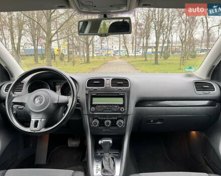 Черный Фольксваген Гольф, объемом двигателя 1.39 л и пробегом 251 тыс. км за 8400 $, фото 18 на Automoto.ua