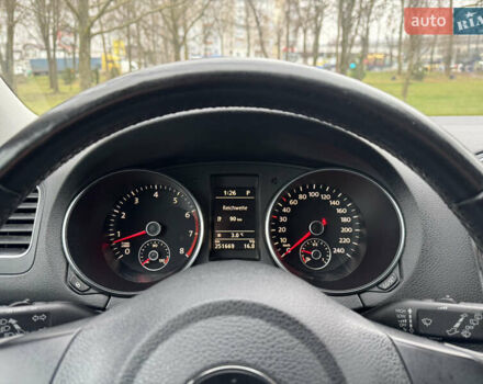 Черный Фольксваген Гольф, объемом двигателя 1.39 л и пробегом 251 тыс. км за 8400 $, фото 20 на Automoto.ua