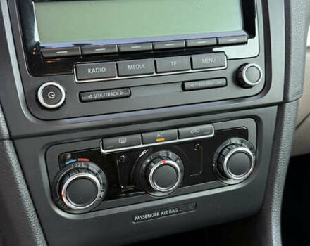 Чорний Фольксваген Гольф, об'ємом двигуна 1.6 л та пробігом 228 тис. км за 7200 $, фото 16 на Automoto.ua