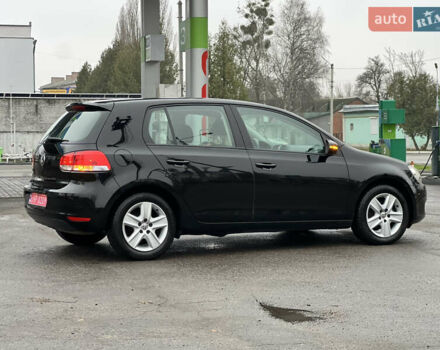 Черный Фольксваген Гольф, объемом двигателя 1.6 л и пробегом 241 тыс. км за 7999 $, фото 18 на Automoto.ua