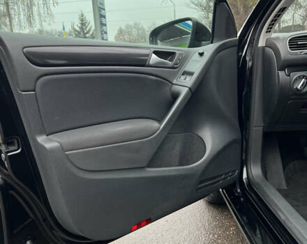 Черный Фольксваген Гольф, объемом двигателя 1.6 л и пробегом 241 тыс. км за 7999 $, фото 32 на Automoto.ua