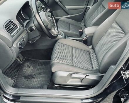 Черный Фольксваген Гольф, объемом двигателя 1.6 л и пробегом 247 тыс. км за 7950 $, фото 56 на Automoto.ua