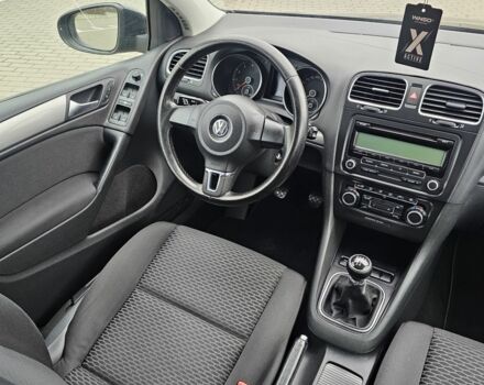 Чорний Фольксваген Гольф, об'ємом двигуна 1.6 л та пробігом 215 тис. км за 7900 $, фото 22 на Automoto.ua