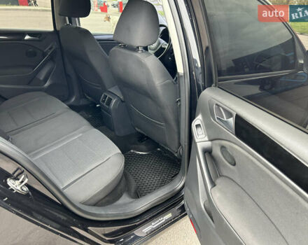 Фольксваген Гольф 2009 в Ровно на Automoto.ua Черный Фольксваген Гольф, объемом двигателя 1.97 л и пробегом 307 тыс. км за 7200 $, фото 15 на Automoto.ua