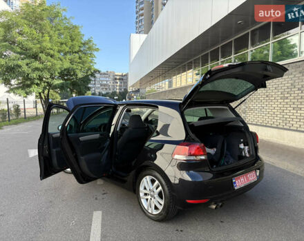 Чорний Фольксваген Гольф, об'ємом двигуна 1.39 л та пробігом 208 тис. км за 7200 $, фото 19 на Automoto.ua