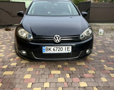 Черный Фольксваген Гольф, объемом двигателя 1.6 л и пробегом 281 тыс. км за 8000 $, фото 2 на Automoto.ua