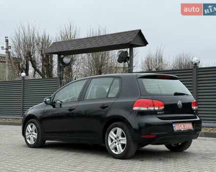 Черный Фольксваген Гольф, объемом двигателя 1.6 л и пробегом 198 тыс. км за 7950 $, фото 28 на Automoto.ua