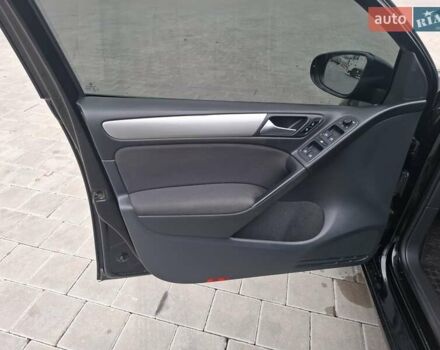 Чорний Фольксваген Гольф, об'ємом двигуна 1.39 л та пробігом 209 тис. км за 7400 $, фото 9 на Automoto.ua