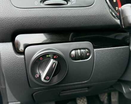 Черный Фольксваген Гольф, объемом двигателя 1.6 л и пробегом 198 тыс. км за 7950 $, фото 66 на Automoto.ua