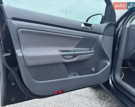 Черный Фольксваген Гольф, объемом двигателя 1.4 л и пробегом 231 тыс. км за 6700 $, фото 37 на Automoto.ua