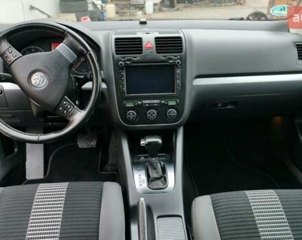 Черный Фольксваген Гольф, объемом двигателя 1.4 л и пробегом 181 тыс. км за 7800 $, фото 11 на Automoto.ua