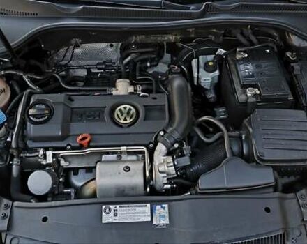 Чорний Фольксваген Гольф, об'ємом двигуна 1.39 л та пробігом 187 тис. км за 8000 $, фото 28 на Automoto.ua