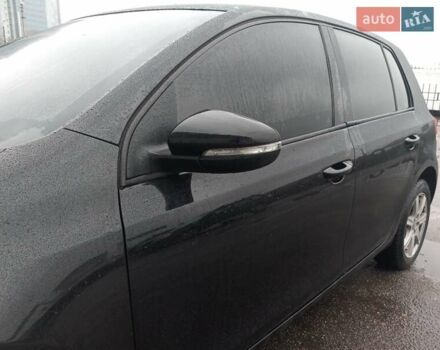 Черный Фольксваген Гольф, объемом двигателя 1.6 л и пробегом 214 тыс. км за 8200 $, фото 5 на Automoto.ua