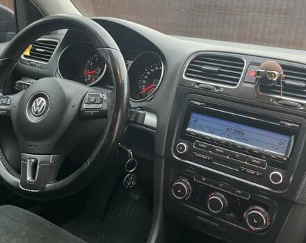 Черный Фольксваген Гольф, объемом двигателя 1.39 л и пробегом 239 тыс. км за 6800 $, фото 15 на Automoto.ua